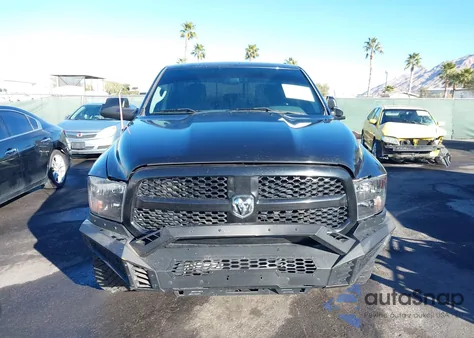 2018 Ram 1500 Big Horn 4X4 6'4 Box z USA, uszkodzony, nr VIN 1C6RR7TT4JS135572